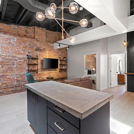 The Goodman: Front Street Flats Apartment Белвил Екстериор снимка