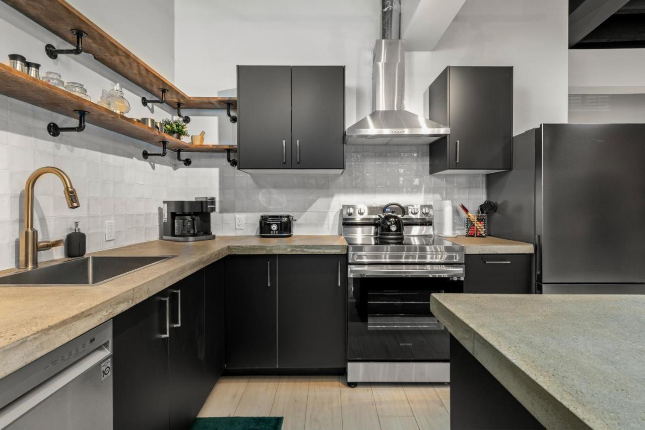 The Goodman: Front Street Flats Apartment Белвил Екстериор снимка