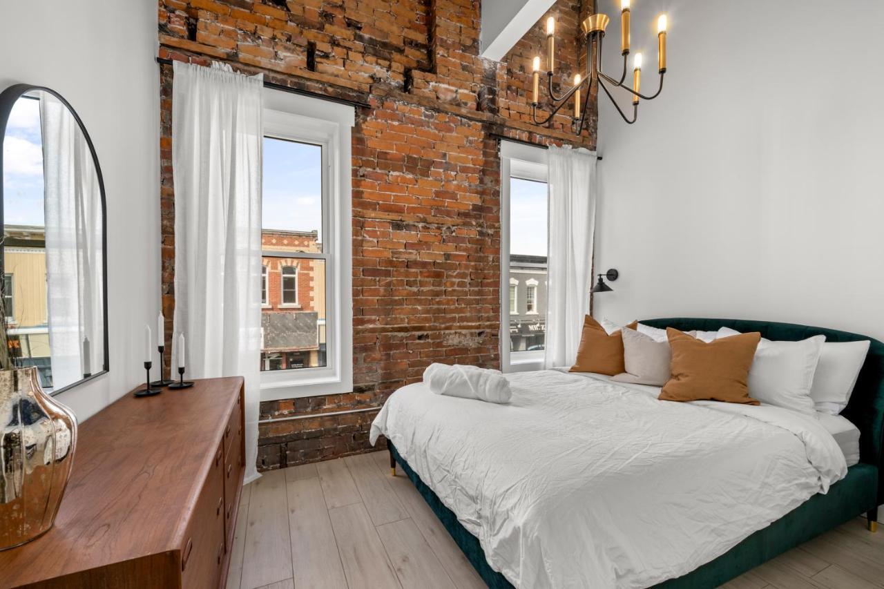 The Goodman: Front Street Flats Apartment Белвил Екстериор снимка